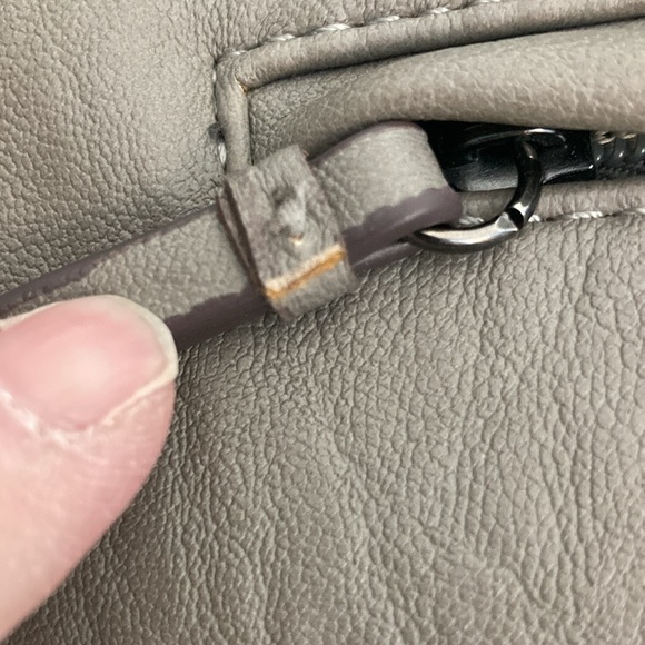 Jessica Simpson Bag with Studs and signature feather. - Picture 13 of 14